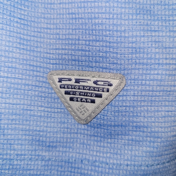 NWOT Columbia PFG Light Blue Pullover with Coral Snaps Size Large - Picture 5 of 5